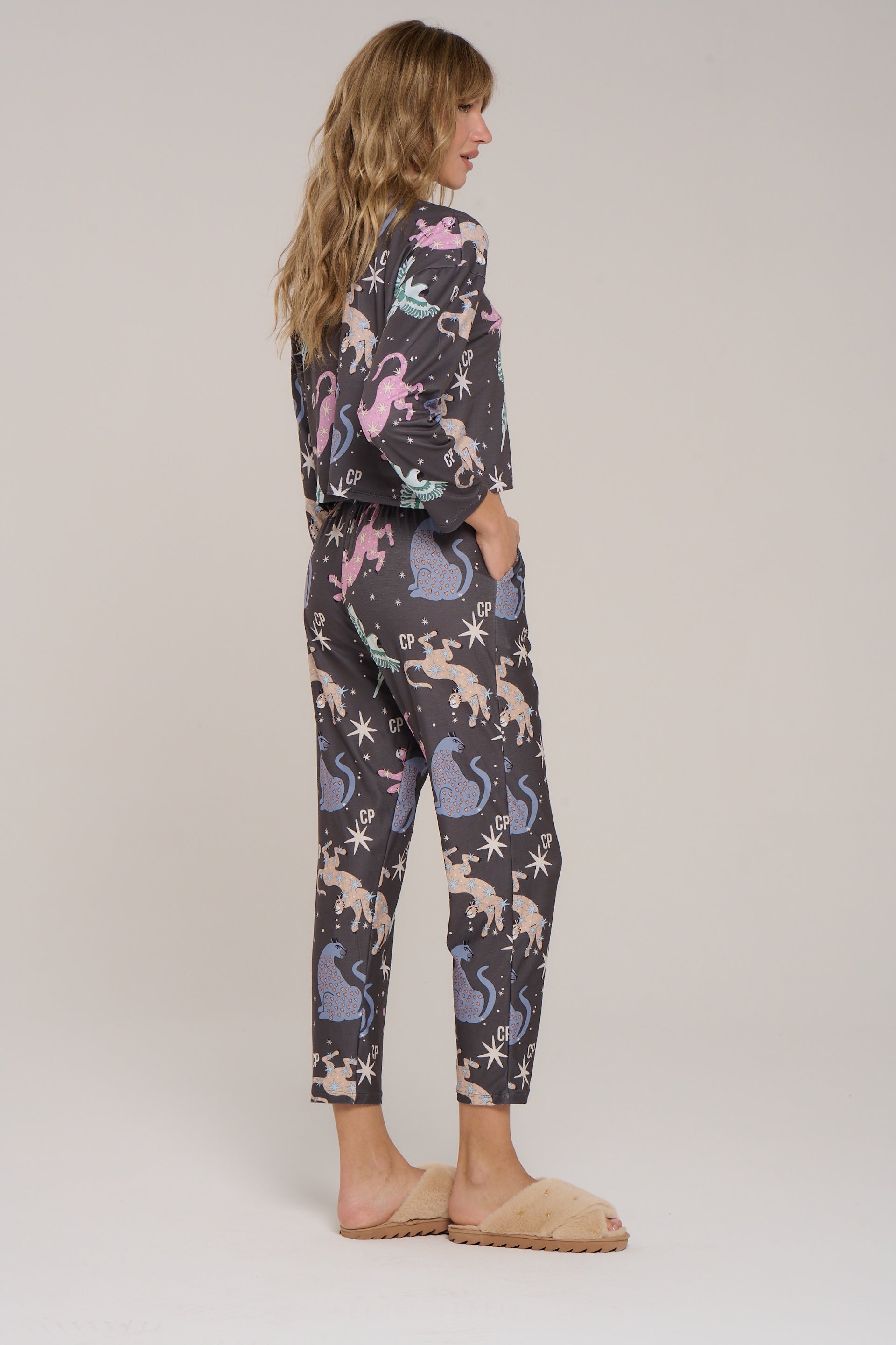 REMERA GINA